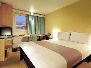 ibis Cambrai