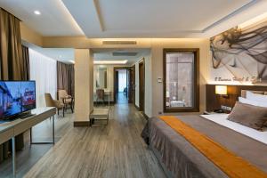 B Business Hotel & Spa