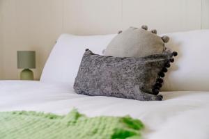 Durhams House sleeps 7 5 beds, free parking