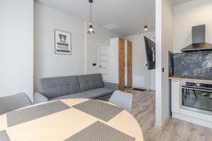Chorzów Homely Apartment by BookingHost