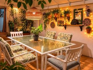 Grand patio apartment