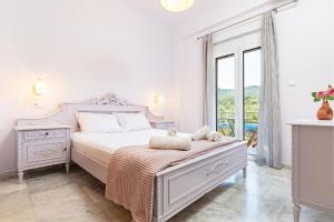 Achilleas Deluxe House-Jacuzzi - BBQ