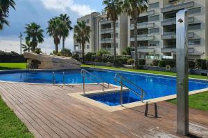 AT079 Apartment with pool 250 m from the beach