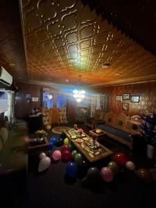 houseboat city of Kashmir