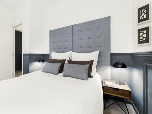 LivinParis - Luxury AC 3 Bedrooms République I