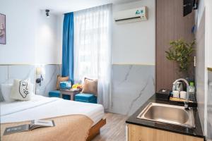 Serenity Hotel Near Tan Son Nhat Airport