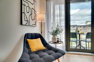 Stephenson View Stylish Staycation City Break