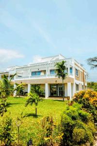 Luxurious 5-Bedroom Villa with Private Pool in Diani, Kenya
