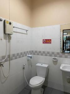 Chantharid Hostel Khao Sok
