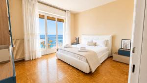 Riviera sea Views from every rooms