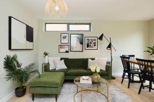 Stoke Newington Olive Velvet Three-Bed