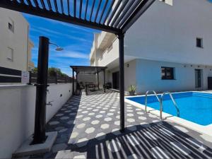 VillaMIA Croatia 10 Persons - heated pool - jacuzzi-boat tours-Luxury