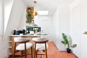 Montparnasse Stylish Studio Apartment NetFlix