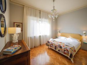 Angiolo - Spacious & Elegant Duplex in Florence
