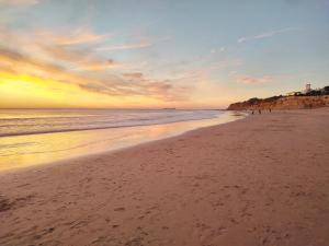 Acogedor Chalet en Residencial Al-Andalus Cerca de Playa La Barrosa