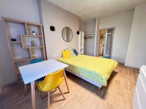 Beau Studio 2 en Centre Ville de Niort au calme proche Gare