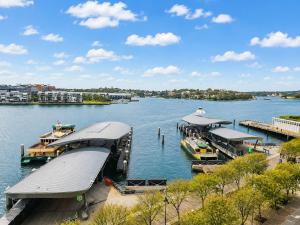Absolute Waterfront Living in the CBD
