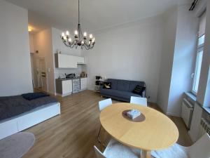 M24 Apartments