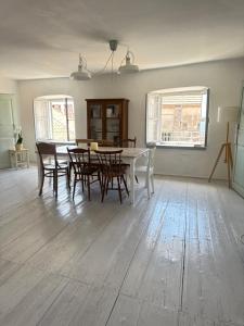 Light filled spacious penthouse in Šibenik city centre