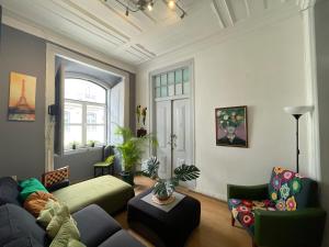 Chiado Home