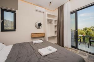 Villa V - Infinity Holiday Villas, For Large Groups With Private Pool, by ZanteWize