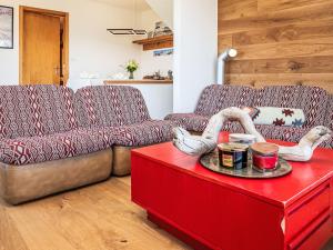 Apartment Chesa La Drosa MO by Interhome