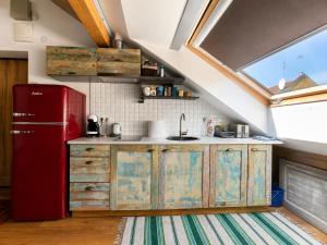 ATTIC Apartment in Old Town Heart Kurpiai