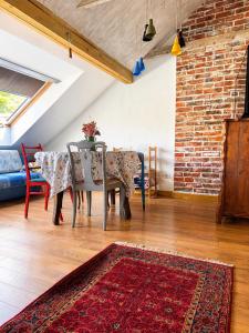 ATTIC Apartment in Old Town Heart Kurpiai