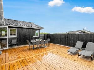 Holiday Home Mine - from the sea by Interhome