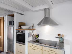 Holiday Home Faik - 1-4km from the sea by Interhome