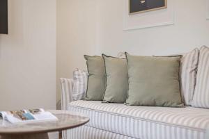 Charming 2BR Flat in Prime Notting Hill