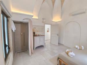 Heritage Double Suite - Sleep under authentic star-vaulted ceilings