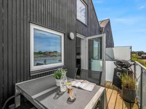 Apartment Halldora - 300m from the sea by Interhome