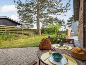 Holiday Home Else - 25m from the sea by Interhome