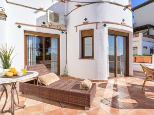Apartment Almuñecar Tropical V-1 by Interhome