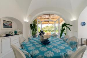 Villa Luminis Capri by Gocce Villas
