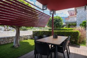 Tyros Boutique Houses Villas