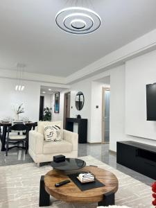 The best beautifully furnished apartments in kilimani near yaya center ,close proximity to major shopping malls ,restaurants with luxurious modern facilities