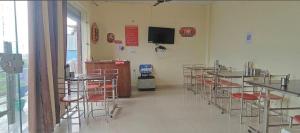 Heera Hotel& Restaurant