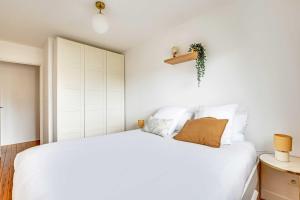 3P duplex on the outskirts of Paris
