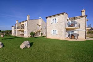 Superior Three-Bedroom Apartment with Terrace and Sea View room in Plavo nebo Istra Apartments