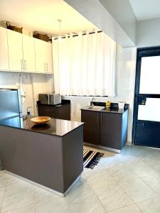 The Arc Cosy 1 Bedroom Unit with a Gym and Pool
