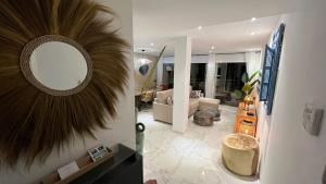 Upscale 3 bedroom front line sea with sunset view