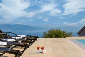 Villa Primela****