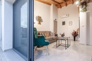 Phaedrus Living: Skiathos Luxury Residences Cyan