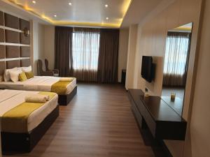 Borbon Hotel & Restaurant
