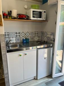Beach Studio charm and comfort in Le Bernard