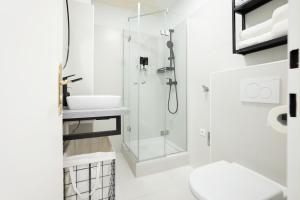 Central Vienna Design Apartment, Steps from Old Town