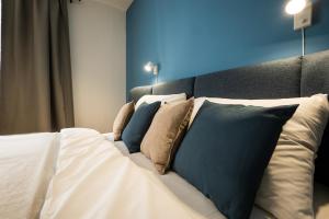 Central Vienna Design Apartment, Steps from Old Town