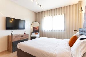 Coralia Signature 2BR Pool Terrace and Parking